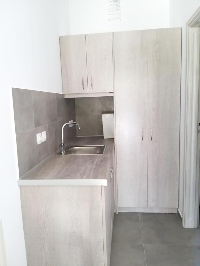 Mavrikou Helen Apartments Скирос Экстерьер фото